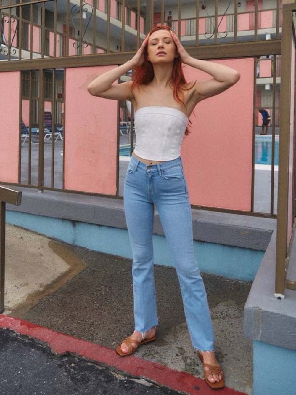 Mother The Weekender Fray Jean In Mentally Elsewhere Size 29